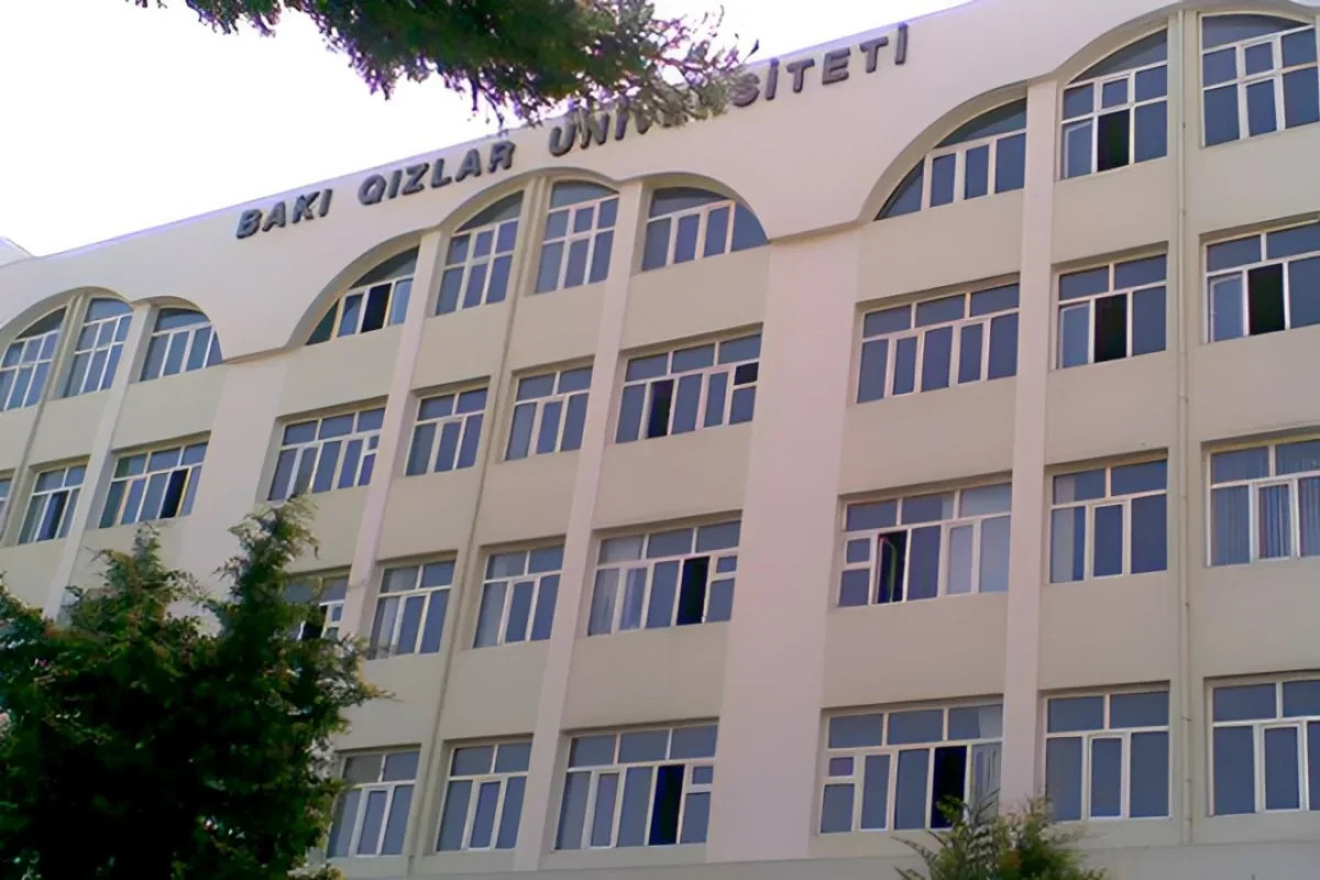 BAKI QIZLAR UNIVERSİTETİ FƏALİYYƏTİNİ DAYANDIRDI: TƏLƏBƏLƏR KÖÇÜRÜLÜR