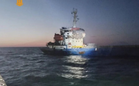Odessa yaxınlığında azərbaycanlı dənizçilərin olduğu gəmi PUA hücumuna məruz qaldı