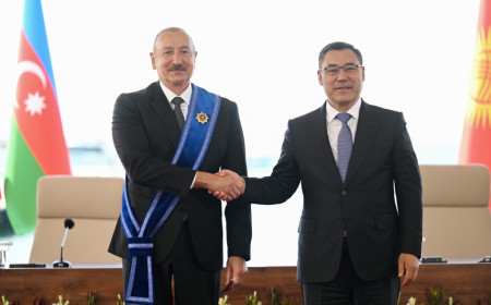 Azərbaycan və Qırğızıstan prezidentlərinin təltifolunma mərasimi keçirilib 