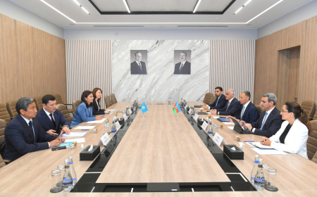 Azərbaycan və Qazaxıstan Orta Dəhlizin inkişafına dair müzakirələr aparıb