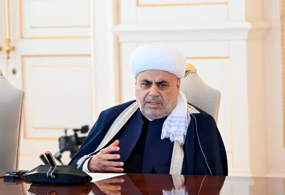 Allahşükür Paşazadə: "Azərbaycanda din dövlətdən, məktəb də dindən ayrıdır"