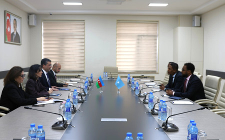 Media və Yayım Şurasında Somali Federativ Respublikasının informasiya, mədəniyyət və turizm naziri ilə ikitərəfli görüş keçirilib